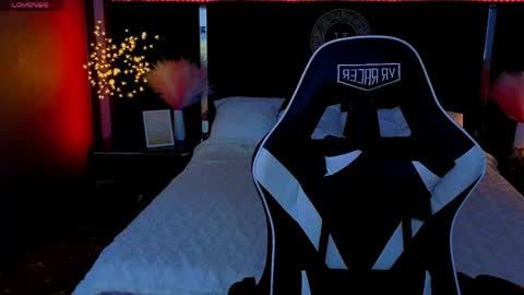 Snapshot of daryana_gray chatting on 06.01.26 daryana_gray online show from 06.01.26