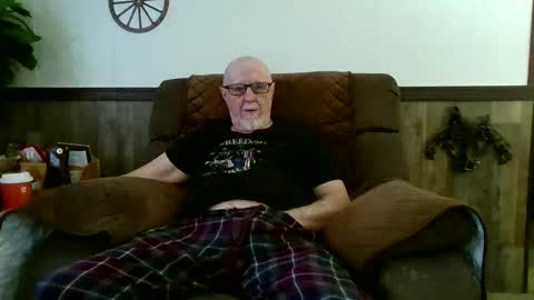 Snapshot of dave571960 chatting on 04.06.26 dave571960 online show from 04.06.26