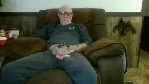 Snapshot of dave571960 chatting on 04.11.26 dave571960 online show from 04.11.26