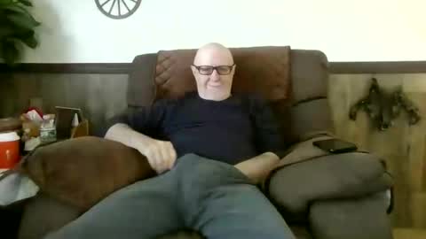 Snapshot of dave571960 chatting on 04.24.26 dave571960 online show from 04.24.26