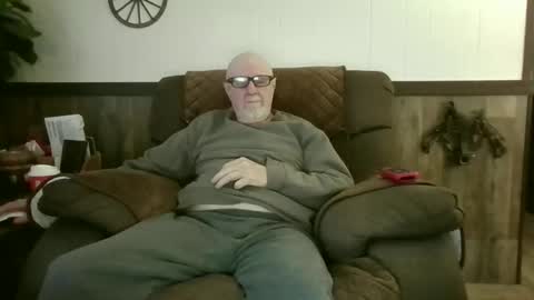 Snapshot of dave571960 chatting on 05.10.26 dave571960 online show from 05.10.26