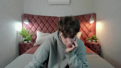 Snapshot of davebevy chatting on 03.31.26 Dave online show from 03.31.26