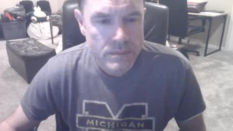 Snapshot of daved14u chatting on 09.30.25 daved14u online show from 09.30.25