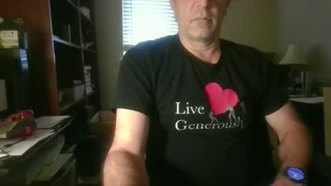 Snapshot of davethebooky chatting on 11.25.25 Dave online show from 11.25.25