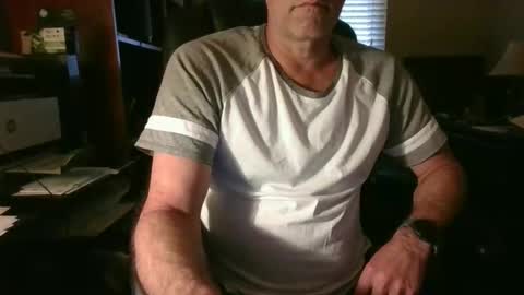 Snapshot of davethebooky chatting on 02.19.26 Dave online show from 02.19.26