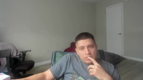 Snapshot of david089613 chatting on 02.03.26 david089613 online show from 02.03.26