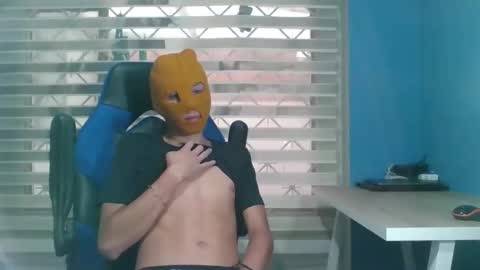 Snapshot of david_gp222 chatting on 02.12.25 david gp222 online show from 02.12.25