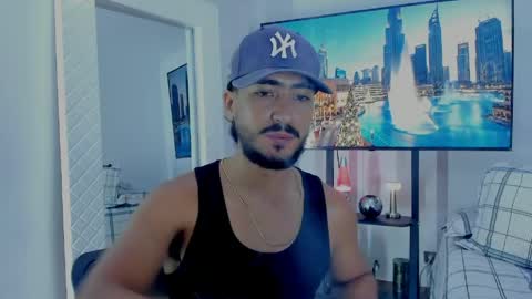 Hey im David that loves to explore and speak their fantasies. Very open talktative and nice. Feel free to chat with me online show from 04.11.26