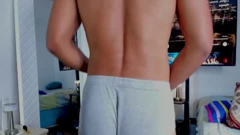 Hey im David that loves to explore and speak their fantasies. Very open talktative and nice. Feel free to chat with me online show from 04.26.26