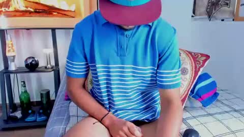 Snapshot of david_johnson372 chatting on 06.15.26 Hey im David that loves to explore and speak their fantasies. Very open talktative and nice. Feel free to chat with me online show from 06.15.26