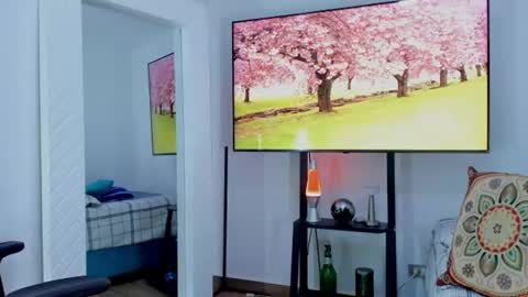 Snapshot of david_johnson372 chatting on 06.17.26 Hey im David that loves to explore and speak their fantasies. Very open talktative and nice. Feel free to chat with me online show from 06.17.26