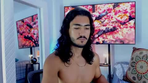 Snapshot of david_johnson372 chatting on 06.21.26 Hey im David that loves to explore and speak their fantasies. Very open talktative and nice. Feel free to chat with me online show from 06.21.26