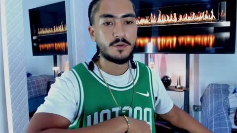 Hey im David that loves to explore and speak their fantasies. Very open talktative and nice. Feel free to chat with me online show from 06.30.26