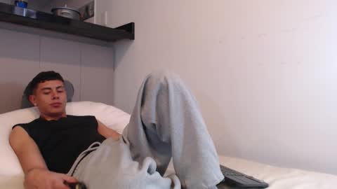 Snapshot of david_savage_ chatting on 11.27.25 david online show from 11.27.25