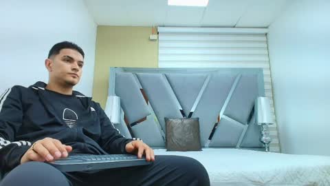 david_victoriaa online show from 05.04.26