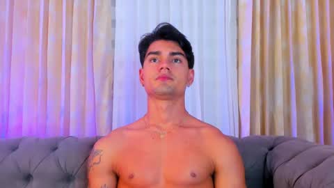 Snapshot of davidaponte017 chatting on 01.08.25 davidaponte online show from 01.08.25