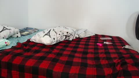 Snapshot of davidberrocal chatting on 06.12.26 DavidSexxx777 online show from 06.12.26
