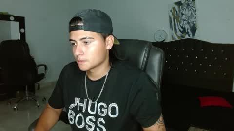 Snapshot of davidbless chatting on 12.14.25 David Bless online show from 12.14.25