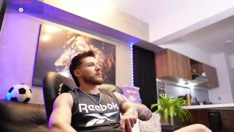 Snapshot of davidd_blake chatting on 02.25.26 David Blakee online show from 02.25.26