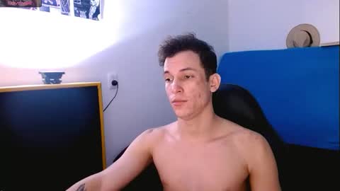 Snapshot of davidsalazar33 chatting on 03.12.26 davidsalazar33 online show from 03.12.26