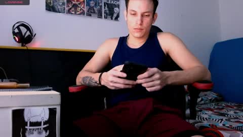 Snapshot of davidsalazar33 chatting on 03.27.26 davidsalazar33 online show from 03.27.26