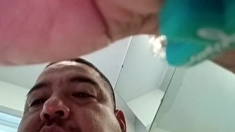 Snapshot of davidzhere222800 chatting on 10.10.25 davidzhere222800 online show from 10.10.25