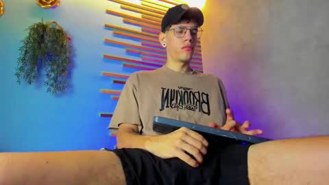 daviid_huge online show from 10.24.25