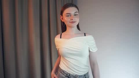 Louise online show from 04.21.26