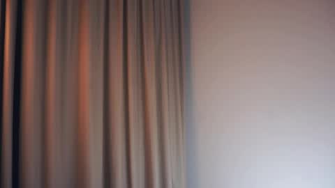 Louise online show from 04.22.26