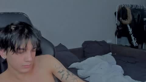 Snapshot of davisross chatting on 01.11.25 davis online show from 01.11.25