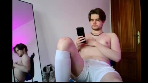 Snapshot of davoeer_ chatting on 02.24.26 Davo online show from 02.24.26