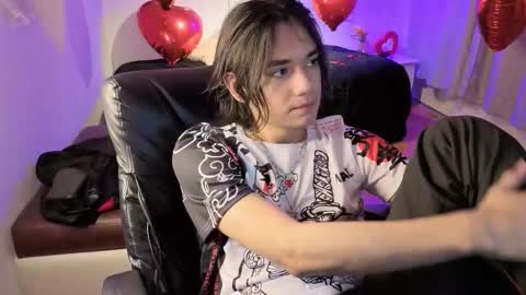 Snapshot of davoxer chatting on 02.14.26 davoxer online show from 02.14.26