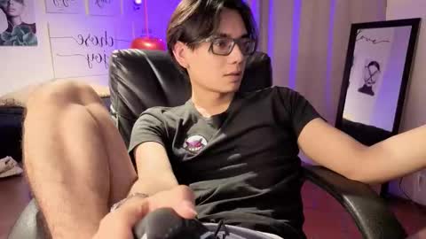 Snapshot of davoxer chatting on 02.20.26 davoxer online show from 02.20.26