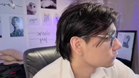 Snapshot of davoxer chatting on 03.22.26 davoxer online show from 03.22.26