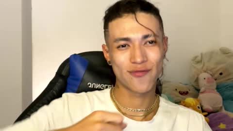 Snapshot of daxonreyy_ chatting on 03.10.26 Daxon online show from 03.10.26