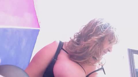 dayana online show from 04.24.26