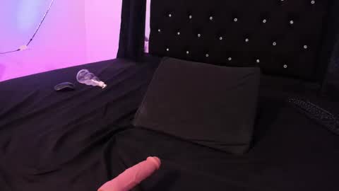 dayanroux online show from 10.29.25