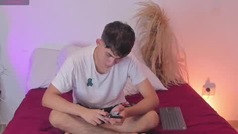 Snapshot of dayner_fox chatting on 01.19.26 dayner_fox online show from 01.19.26