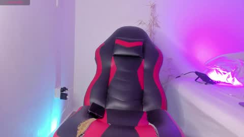 Snapshot of dayner_fox chatting on 03.23.26 dayner_fox online show from 03.23.26