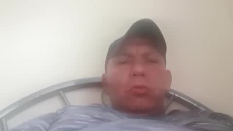 Snapshot of dazzaboxer chatting on 09.17.25 dazzaboxer online show from 09.17.25