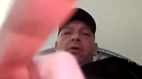 Snapshot of dazzaboxer chatting on 09.28.25 dazzaboxer online show from 09.28.25