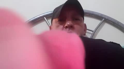 Snapshot of dazzaboxer chatting on 10.01.25 dazzaboxer online show from 10.01.25