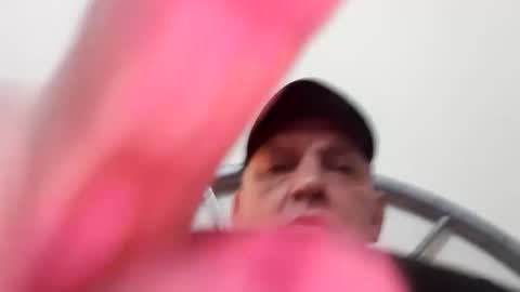 Snapshot of dazzaboxer chatting on 10.02.25 dazzaboxer online show from 10.02.25