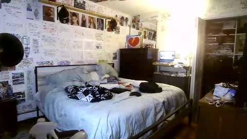 Snapshot of dbeamon92 chatting on 02.20.26 dbeamon92 online show from 02.20.26