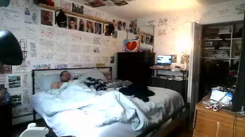 Snapshot of dbeamon92 chatting on 02.21.26 dbeamon92 online show from 02.21.26