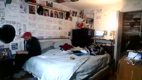 Snapshot of dbeamon92 chatting on 02.23.26 dbeamon92 online show from 02.23.26