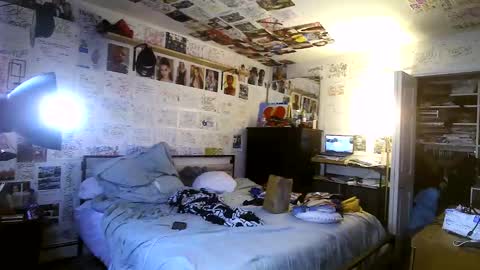 Snapshot of dbeamon92 chatting on 03.09.26 dbeamon92 online show from 03.09.26