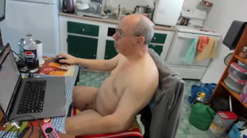 Snapshot of dbpit65 chatting on 12.27.24 Daniel online show from 12.27.24