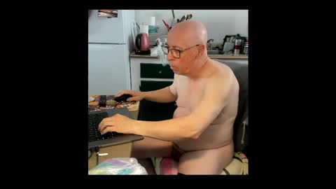 Snapshot of dbpit65 chatting on 04.03.26 Daniel online show from 04.03.26