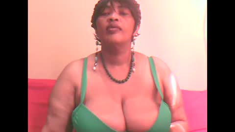 ddboobsnipples online show from 04.04.26